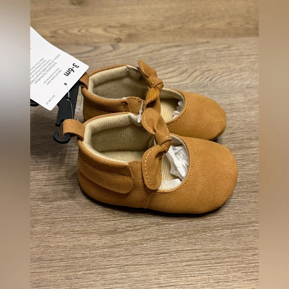 New Carters Baby Girl Booties Size 3-6 Months